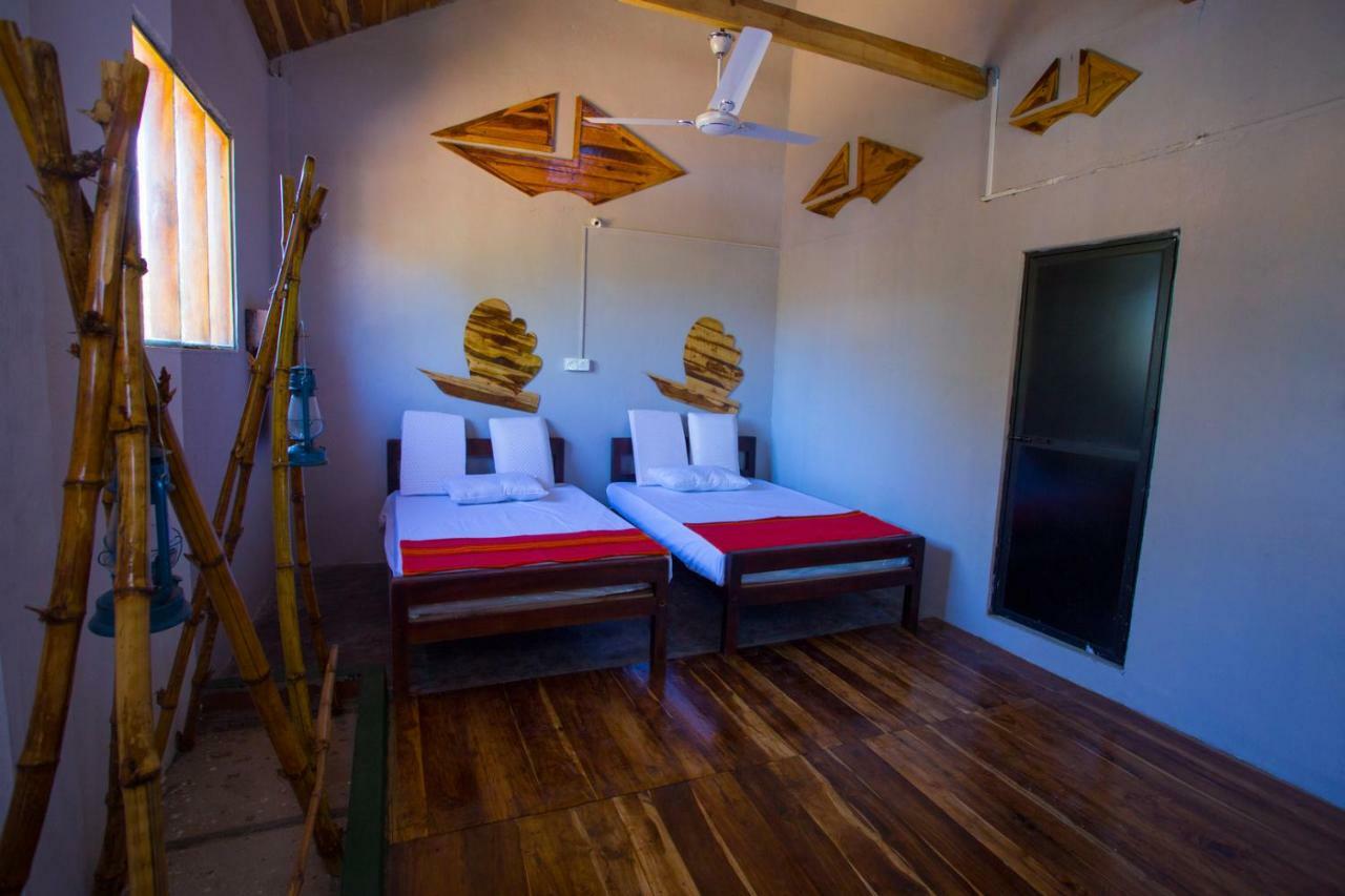Neem Garden Guest House Batticaloa Bilik gambar